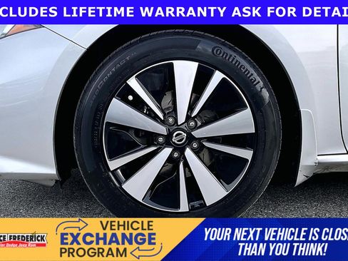 Used 2020 Nissan Altima 2.5 SV image 8