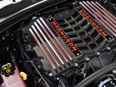 Used 2022 Chevrolet Camaro ZL1 image 8