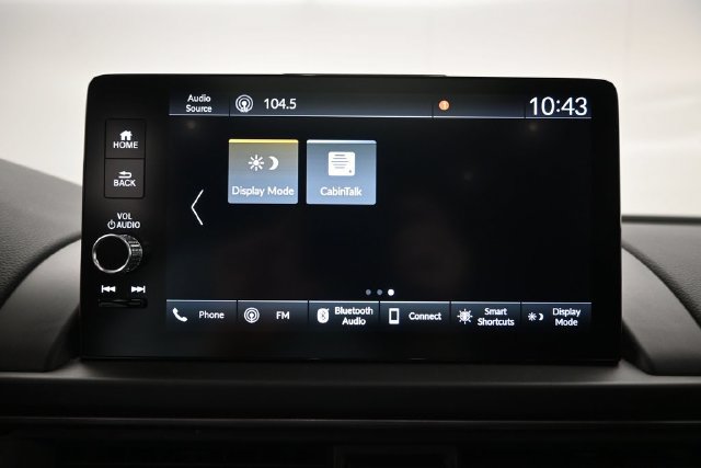 Used 2025 Honda Pilot TrailSport image 16