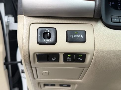 Used 2014 Lexus LS 460 image 15