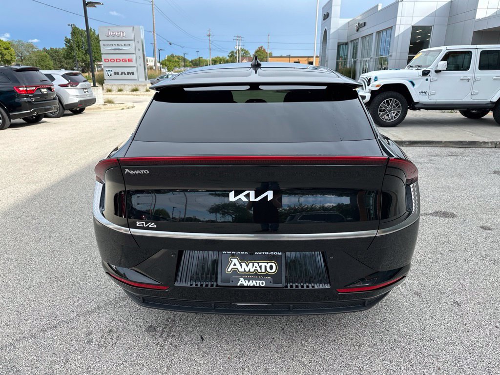 Used 2024 Kia EV6 Wind w/ Wind Technology Package AWD/4WD image 8