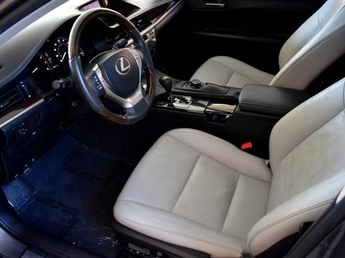 Used 2014 Lexus ES 350 w/ Luxury Package FWD image 27