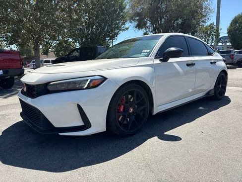 Used 2023 Honda Civic Type R image 1