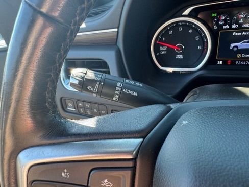 Used 2021 Chevrolet Tahoe Z71 w/ Z71 Off-Road Package image 29