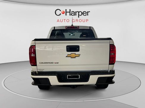 Used 2018 Chevrolet Colorado W/T w/ Custom Special Edition AWD/4WD image 4