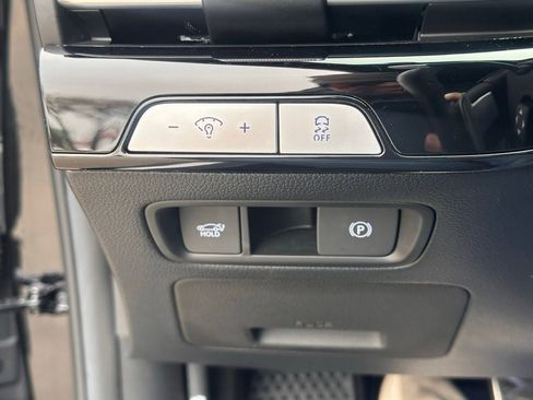 Used 2025 Genesis G80 3.5T Sport image 31