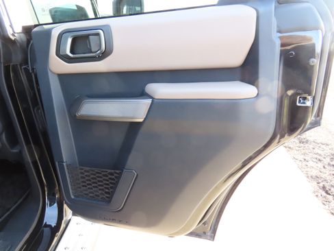 Used 2023 Ford Bronco Wildtrak image 15