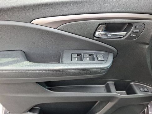 Used 2019 Honda Passport EX-L image 16