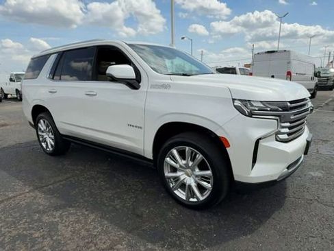Used 2022 Chevrolet Tahoe High Country AWD/4WD image 2