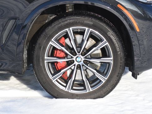 Used 2021 BMW X5 xDrive40i w/ M Sport Package image 15