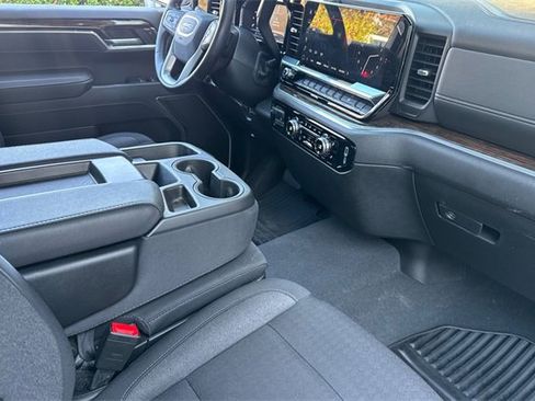 Used 2025 GMC Sierra 1500 Elevation image 15
