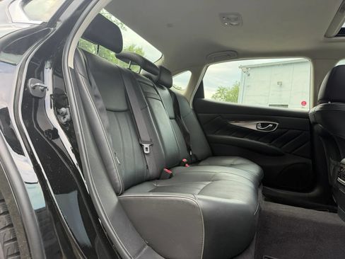 Used 2016 INFINITI Q70 L 3.7 AWD/4WD image 13