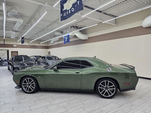 Used 2023 Dodge Challenger R/T w/ Plus Package RWD image 9