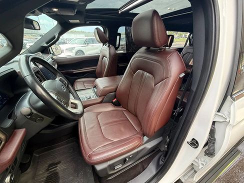 Used 2022 Ford Expedition Max Limited AWD/4WD image 24