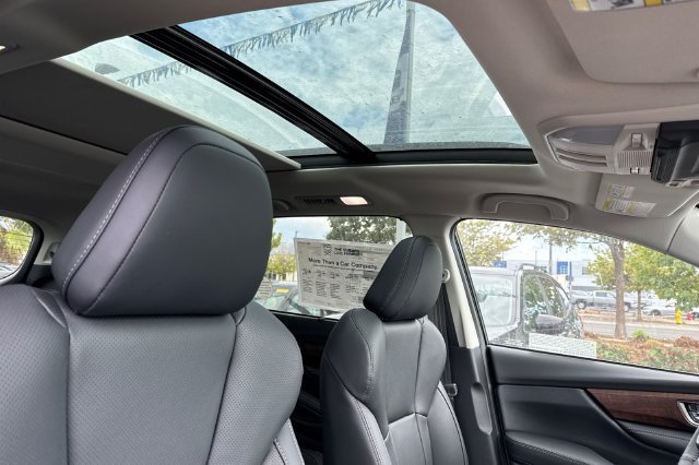 Used 2025 Subaru Ascent Touring AWD/4WD image 15
