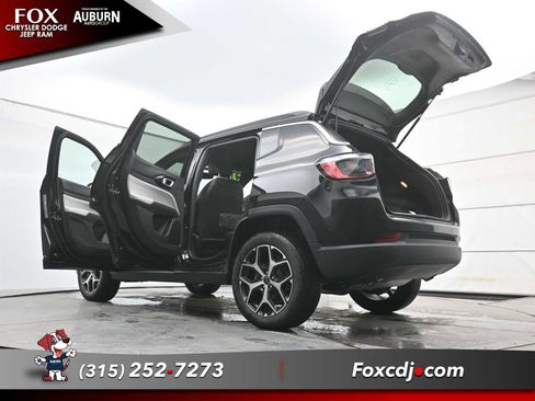 New 2026 Jeep Compass Limited image 35