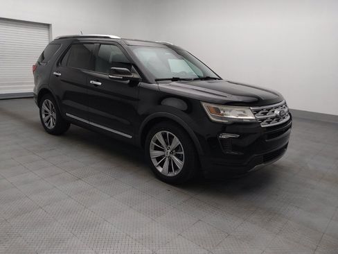 Used 2018 Ford Explorer Limited w/ Equipment Group 301A FWD image 11