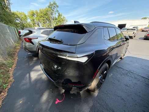 Used 2026 Chevrolet Equinox EV RS w/ Active Safety Package 3 AWD/4WD image 3