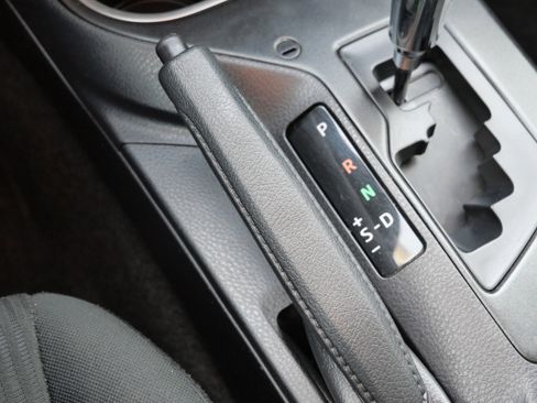 Used 2016 Toyota RAV4 LE image 29