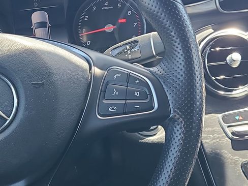 Used 2019 Mercedes-Benz GLC 300 4MATIC image 27