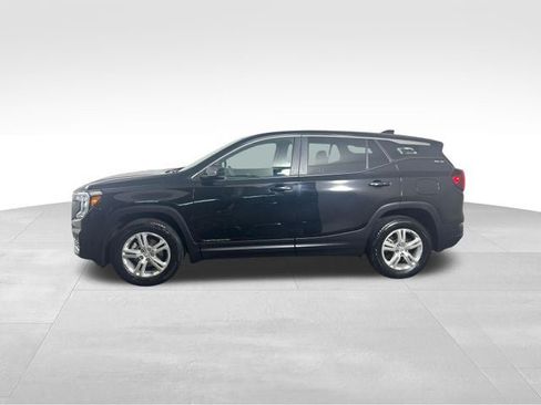 Used 2024 GMC Terrain SLE AWD/4WD image 2