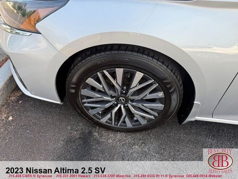 Used 2023 Nissan Altima 2.5 SV FWD image 8