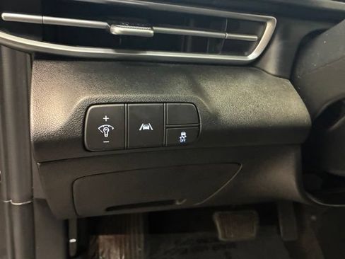 Used 2022 Hyundai Elantra SEL FWD image 22