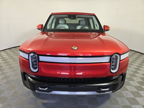 Used 2023 Rivian R1T Adventure AWD/4WD image 8