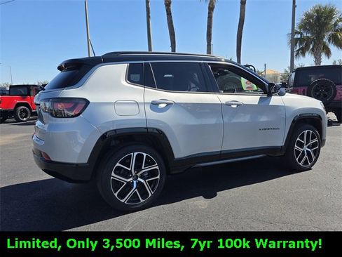 Used 2024 Jeep Compass Limited w/ Elite Group image 7