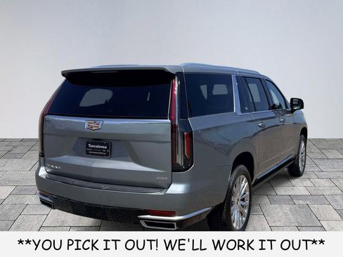 Used 2024 Cadillac Escalade ESV Premium Luxury RWD image 7