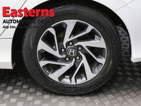 Used 2016 Honda Civic EX image 8