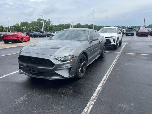 Used 2021 Ford Mustang Coupe RWD image 3