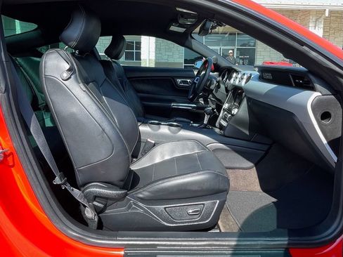 Used 2015 Ford Mustang Premium RWD image 24