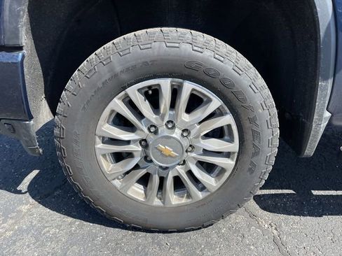 Used 2023 Chevrolet Silverado 2500 High Country w/ LPO, Hitch Package image 10