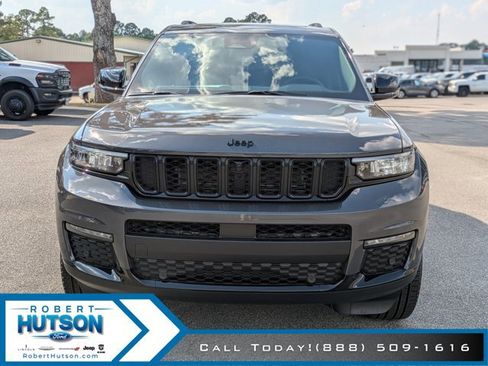 New 2025 Jeep Grand Cherokee L Limited w/ Luxury Tech Group II RWD image 3