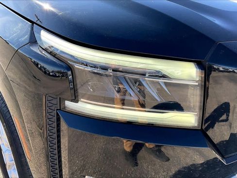 Used 2022 Nissan Frontier SV w/ SV Premium Package image 27