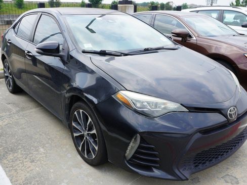 Used 2017 Toyota Corolla SE FWD image 5