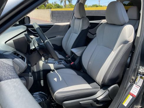 Used 2023 Subaru Forester AWD/4WD image 18