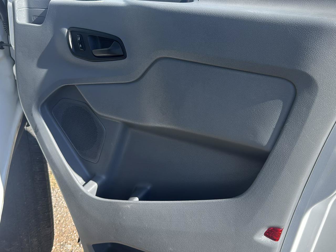 Used 2018 Ford Transit 350 XLT RWD image 18