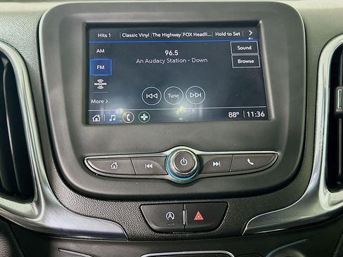 Used 2022 Chevrolet Equinox LT FWD image 24