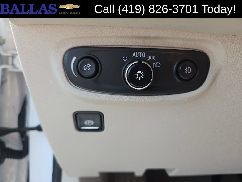 Used 2019 GMC Terrain Denali w/ GMC Pro Grade Package AWD/4WD image 19