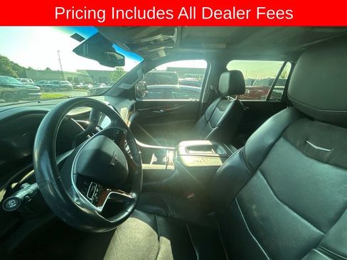 Used 2016 Cadillac Escalade Luxury AWD/4WD image 13