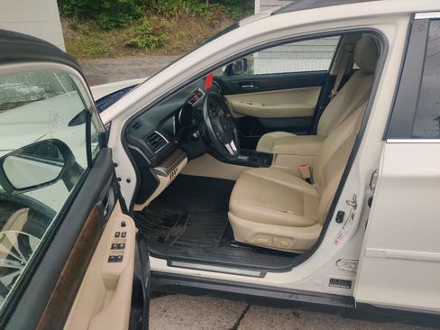 Used 2015 Subaru Outback 2.5i Limited AWD/4WD image 12