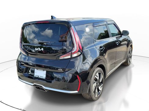 Certified 2025 Kia Soul GT-Line w/ GT-Line Technology Package FWD image 6