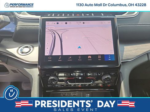 New 2025 Jeep Grand Cherokee Overland w/ Adv Protech Group III image 25