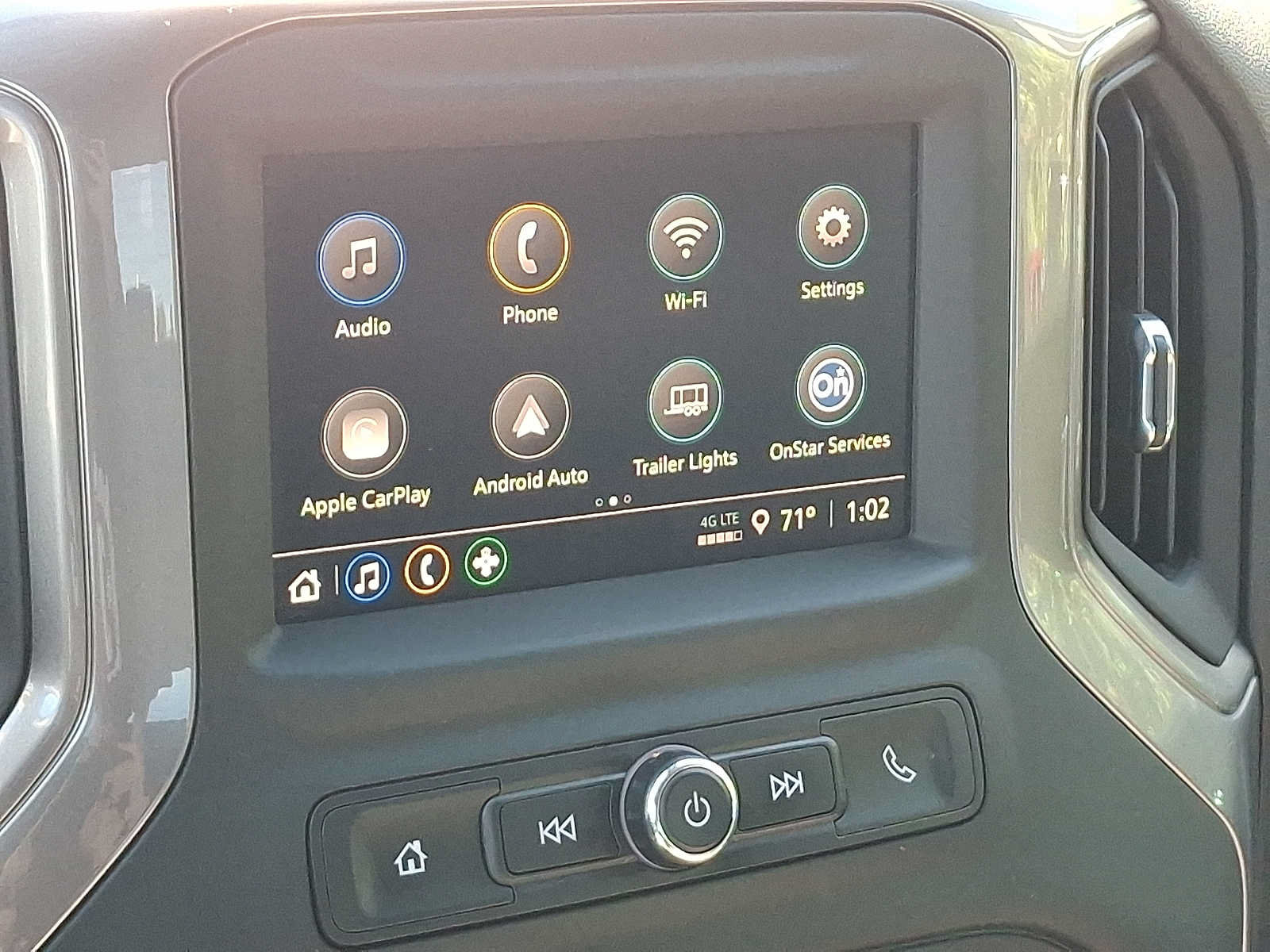 Used 2024 Chevrolet Silverado 2500 Custom w/ Custom Convenience Package AWD/4WD image 16