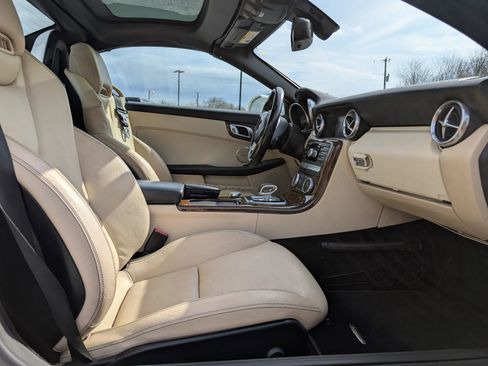 Used 2016 Mercedes-Benz SLK 300 image 15