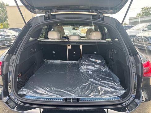 New 2026 Mercedes-Benz GLC 350e 4MATIC image 5