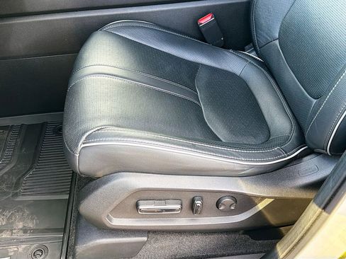 Used 2023 Honda Pilot Elite image 20