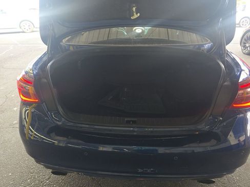 Used 2019 INFINITI Q50 Signature Edition w/ All Weather Package (L93) image 8